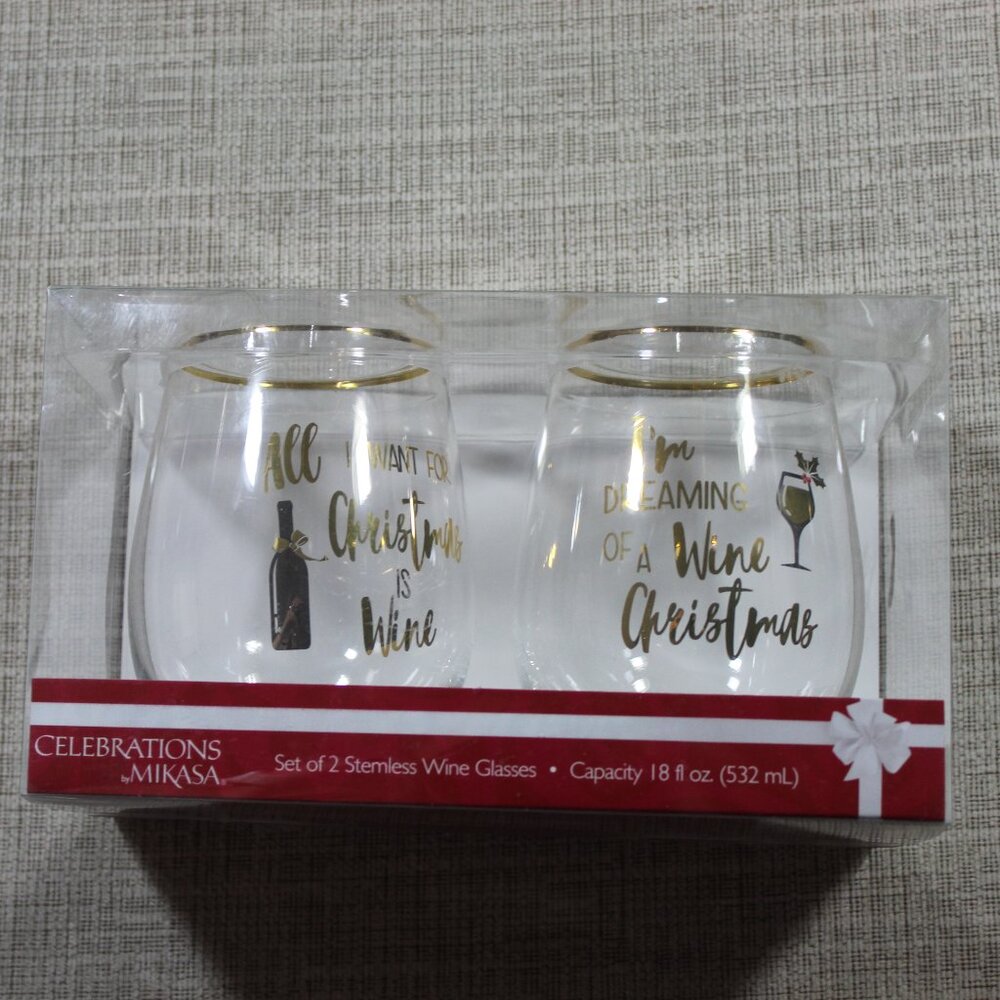 NWIB Set of 2 Mikasa Christmas Wine Glasses